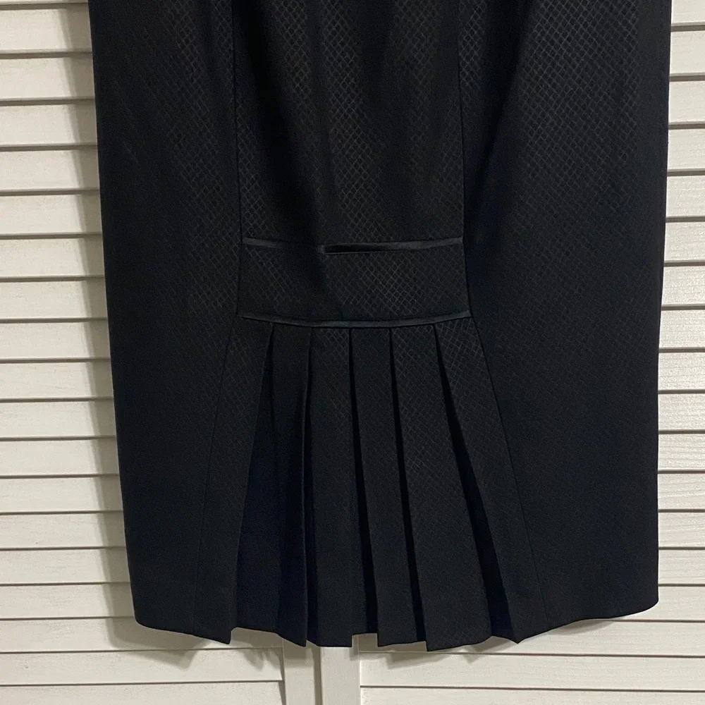 Bebe Vintage Black Pleated Skirt!